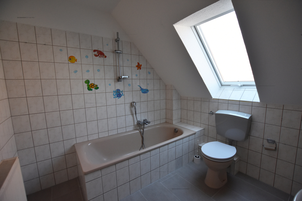 Zentral gelegene Obergeschosswohnung in Warsingsfehn - Foto 2