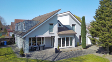V1596 Gartenansicht 2
