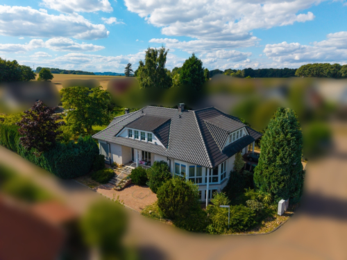 Einfamilienhaus mit Einliegerwohnung