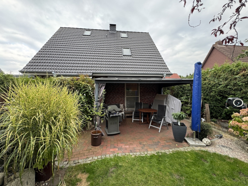 Rückansicht/überdachte Terrasse