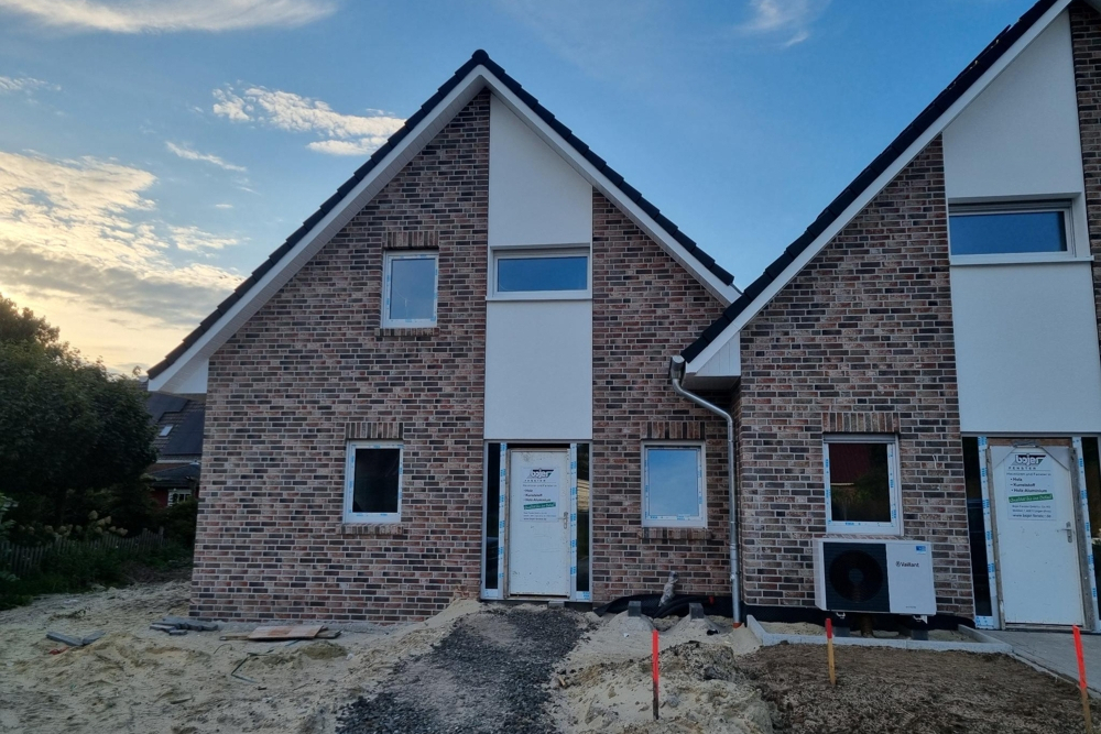 Neubau Doppelhaushälfte in begehrter Lage - Photo 1