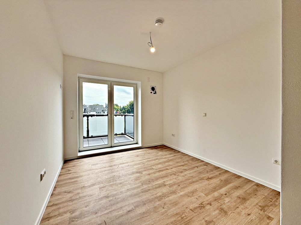 Reihenhaus mit hohem Komfort in Augustfehn |inkl. Einbauküche, Wärmepumpe und PV-Anlage! - Photo 1