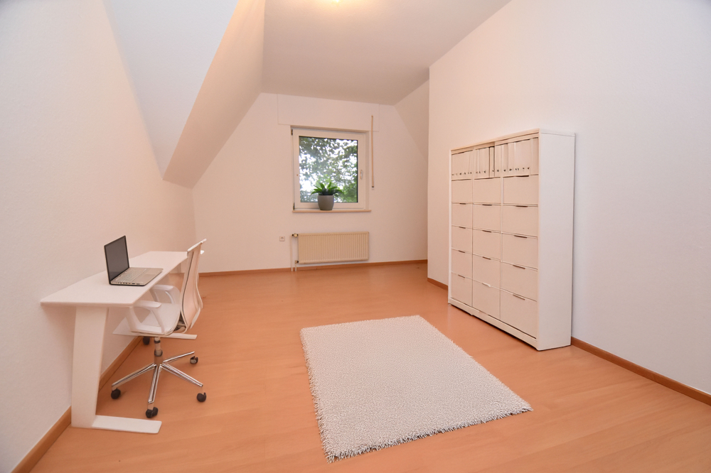 Dachgeschoswohnung mit Garage in ruhiger Siedlungslage in Markhausen - Photo 4