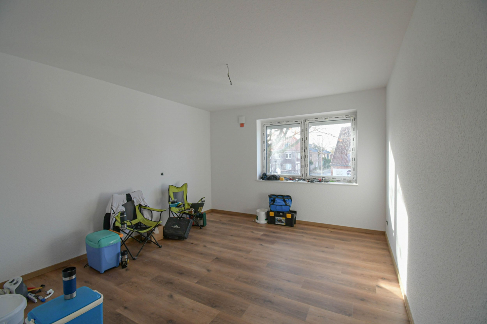 6530 - Stilvoll Wohnen im Neubau – Lichtdurchflutete 2-Zimmer-Wohnung mit Aufzug und Balkon - Foto 1