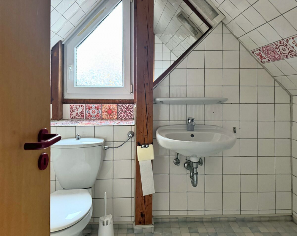 Durchdachte Raumaufteilung: Maisonette mit Einbauküche & zwei Loggias in zentraler Lage Wiesmoor - Foto 4