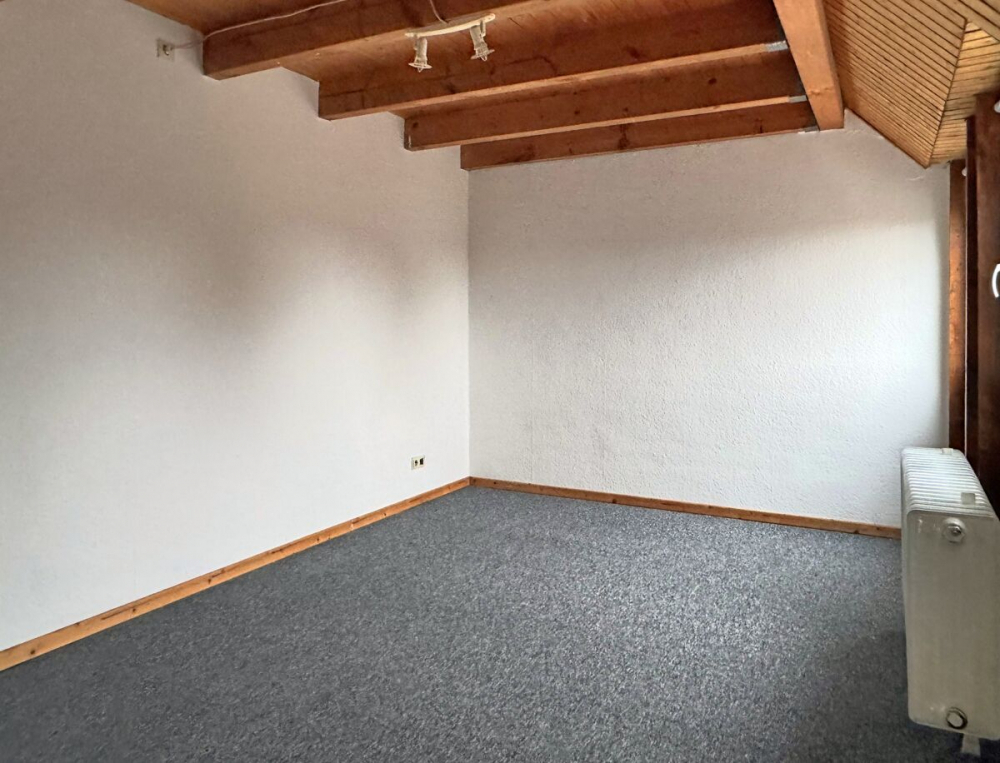 Durchdachte Raumaufteilung: Maisonette mit Einbauküche & zwei Loggias in zentraler Lage Wiesmoor - Foto 2