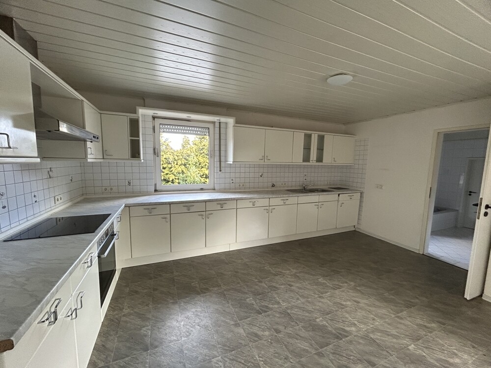 Großzügige Obergeschosswohnung in zentraler Lage - Photo 2