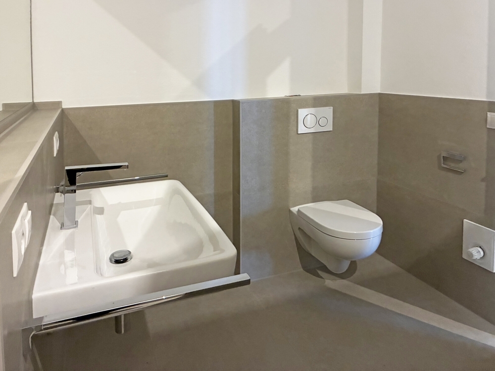 Erstbezug! - Schicke 2-Zimmer-Oberwohnung mit Balkon - Foto 4