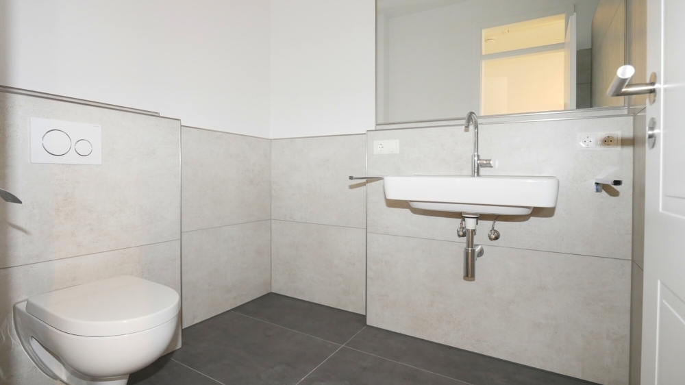 Einziehen & wohlfühlen – Attraktive Neubau-2-Zimmer-Wohnung mit Balkon - Foto 4