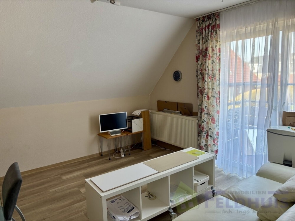 Gemütliche 2-Zimmer-Oberwohnung mit ausgebauten Spitzboden in Moormerland-Veenhusen! - Foto 1