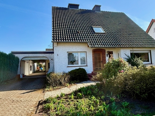 Hausansicht Straßenseite