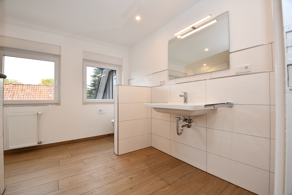 Liebe auf den ersten Blick - Wunderschöne Mietwohnung mit Einbauküche, Balkon und Wallbox - Photo 5