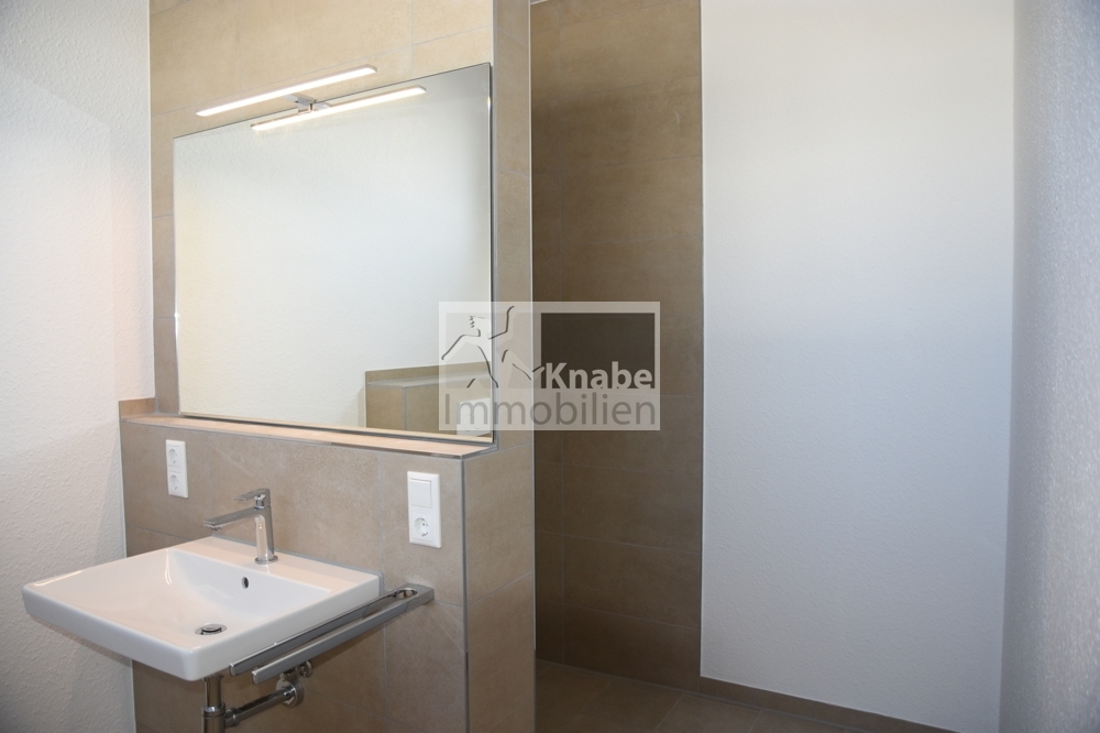 Moderner Erstbezug in Toplage – energieeffiziente 3-Zimmer-Wohnung mit eigenem Eingang! - Photo 2