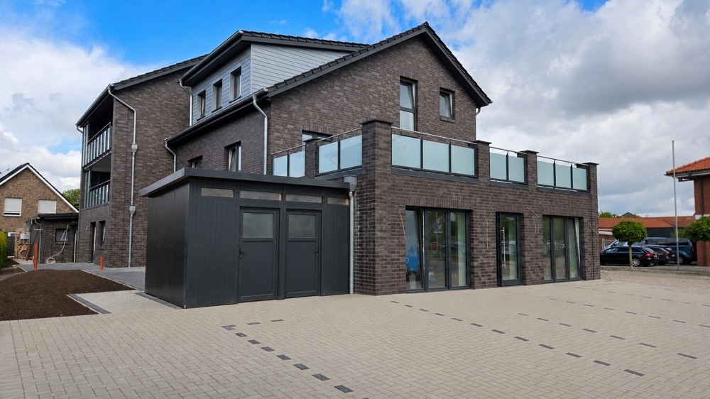 Erstbezug - Neubauwohnung mit Einbauküche, Dachterrasse und PKW-Stellplatz in Altenoythe - Foto 3