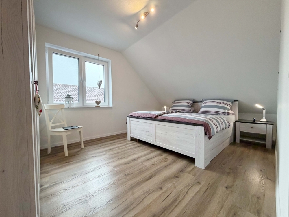 Zentral in Esens: Energieeffiziente Doppelhaushälfte zur Miete - Photo 4