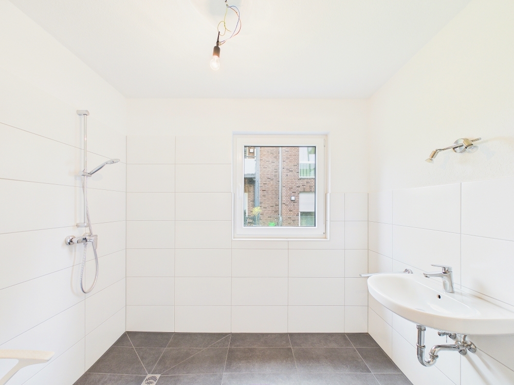 Rollstuhlgerechte 2-Zimmer-Wohnung mit Terrasse in Schortens - Photo 1