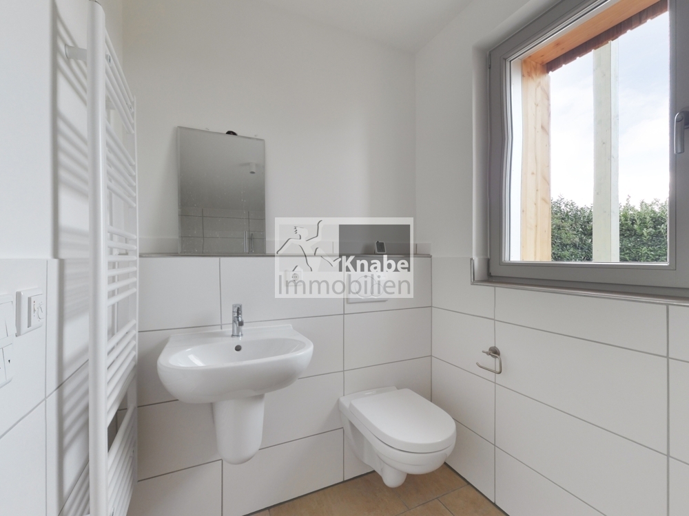 Erstbezug im Grünen: Hochwertig und ebenerdig - perfekt für Singles & Pendler! - Photo 3