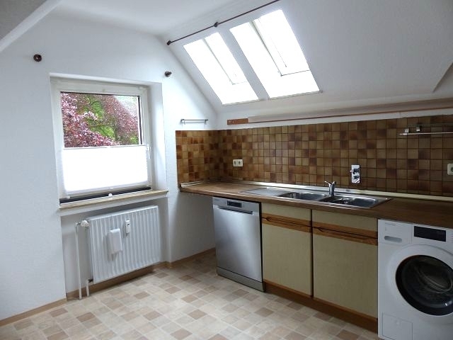 Bezugsfreie 3 Zimmer - Wohnung im Zentrum von Leer zu vermieten. - Photo 2