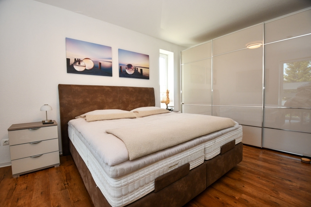 Modernes Wohnen mit Komfort - Attraktive Mietwohnung mit Balkon und Einbauküche in der Stadt Friesoythe - Photo 4