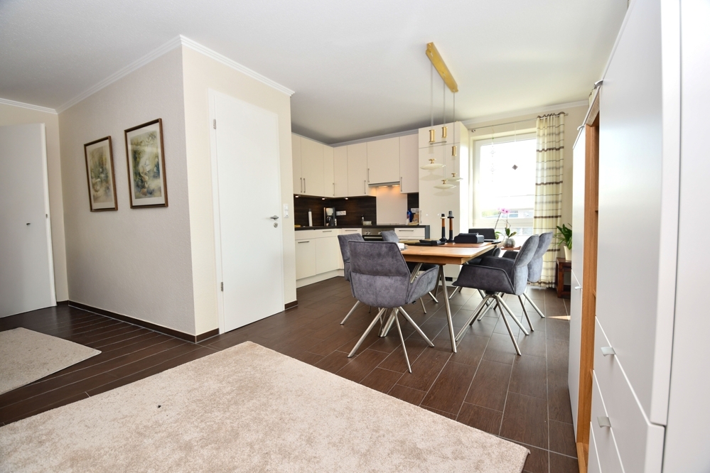 Modernes Wohnen mit Komfort - Attraktive Mietwohnung mit Balkon und Einbauküche in der Stadt Friesoythe - Photo 3