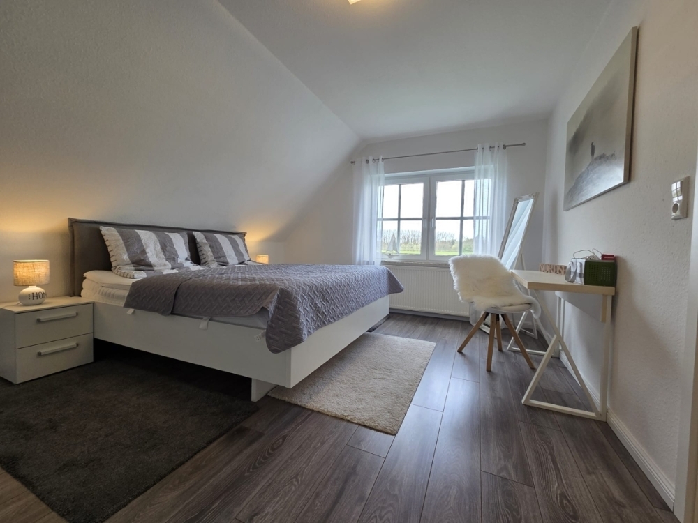 Direkt am Wasser & nahe der Nordseeküste! Gepflegte Maisonette-Wohnung! - Photo 3