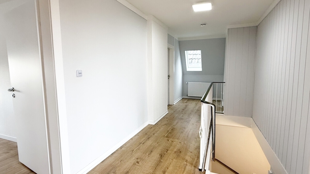 ***Renoviert: City-Wohnung mit Dachterrasse*** - Foto 5