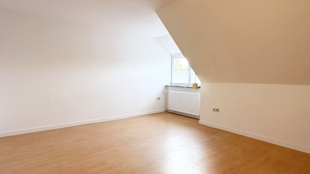 ***Renoviert: City-Wohnung mit Dachterrasse*** - Foto 4