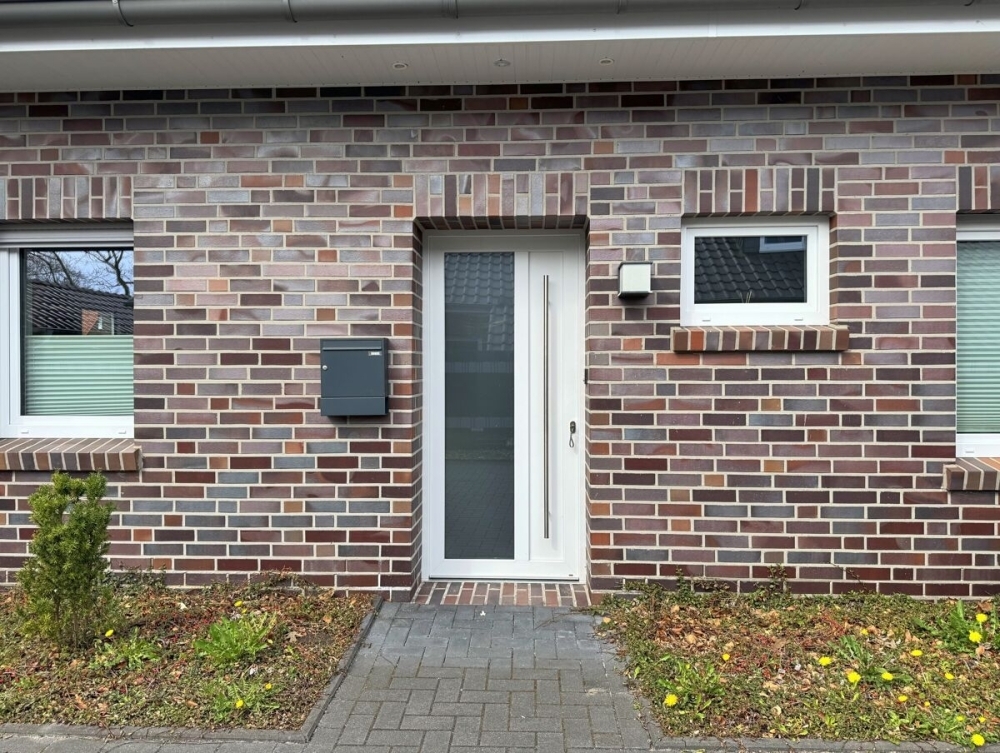 Neuwertige Erdgeschosswohnung mit Terrasse und Carport in Großefehn-Holtrop - Foto 2