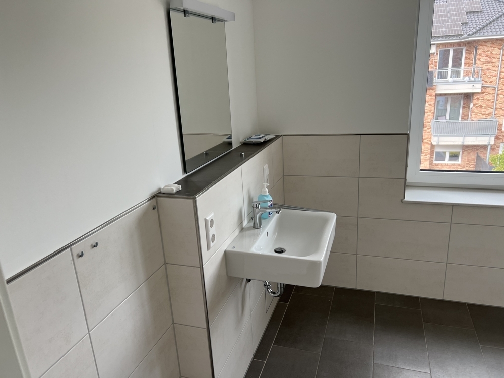 Unabhängig aber nicht allein! Seniorengerechte Wohnung mit Dachterrasse! - Foto 3