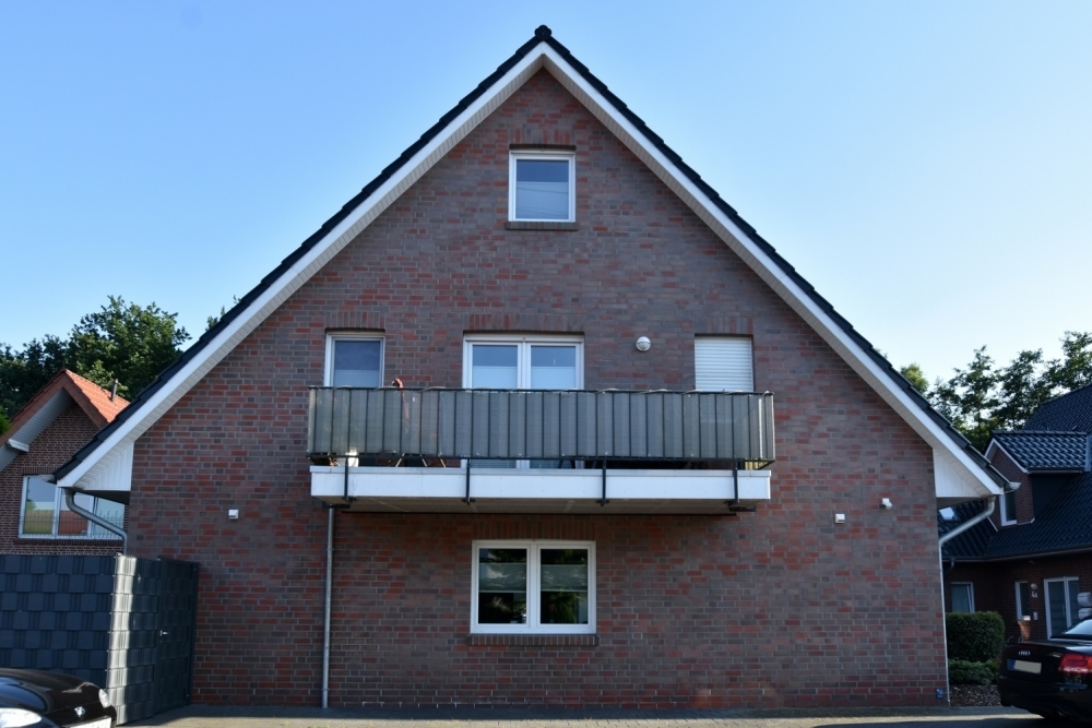 Obergeschosswohnung mit Balkon in zentraler Lage am Untenende! - Photo 3