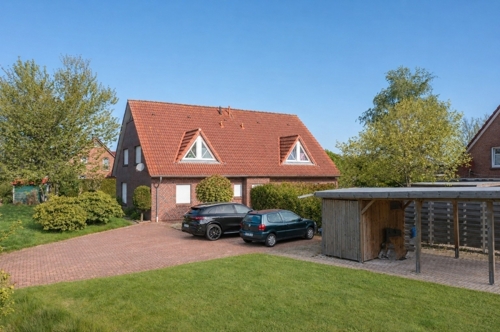 Auffahrt/Carport