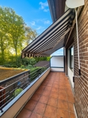 Balkon mit Markise