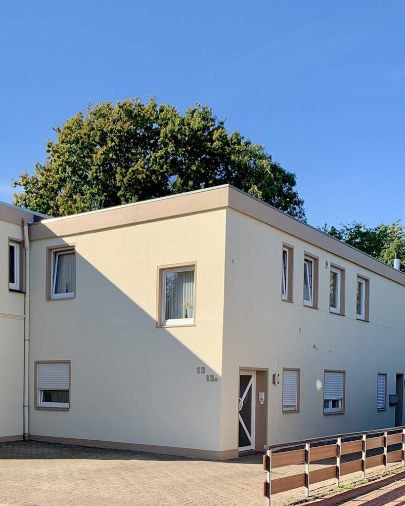 Zentrale 2- Zimmer-Wohnung im 1. OG ab sofort frei! - Foto 3