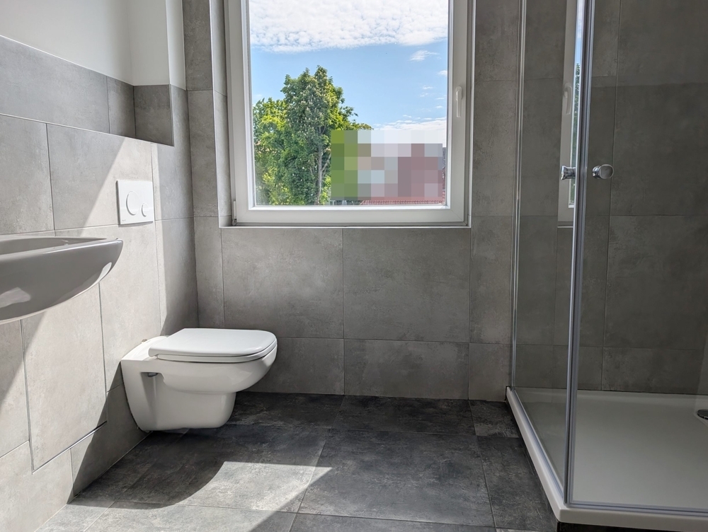 Moderne 4-Zimmer-Wohnung mit großem Balkon! Bezugsfrei ab 01.09.2026! - Photo 3
