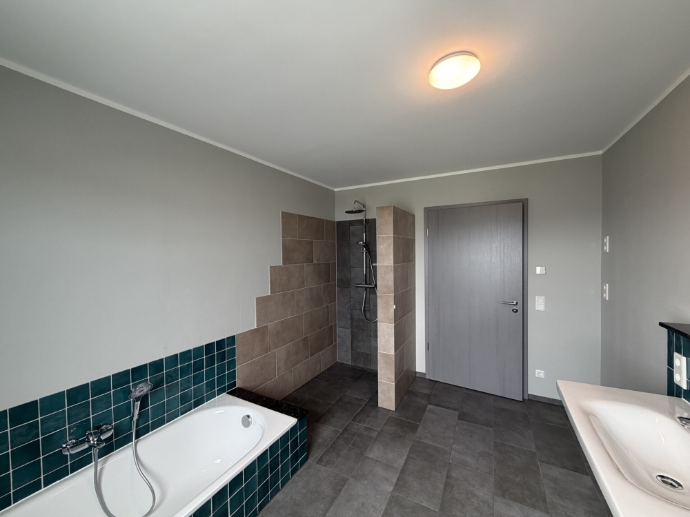 Neu- und hochwertige Etagenwohnung zur Miete in Bissendorf - Foto 5