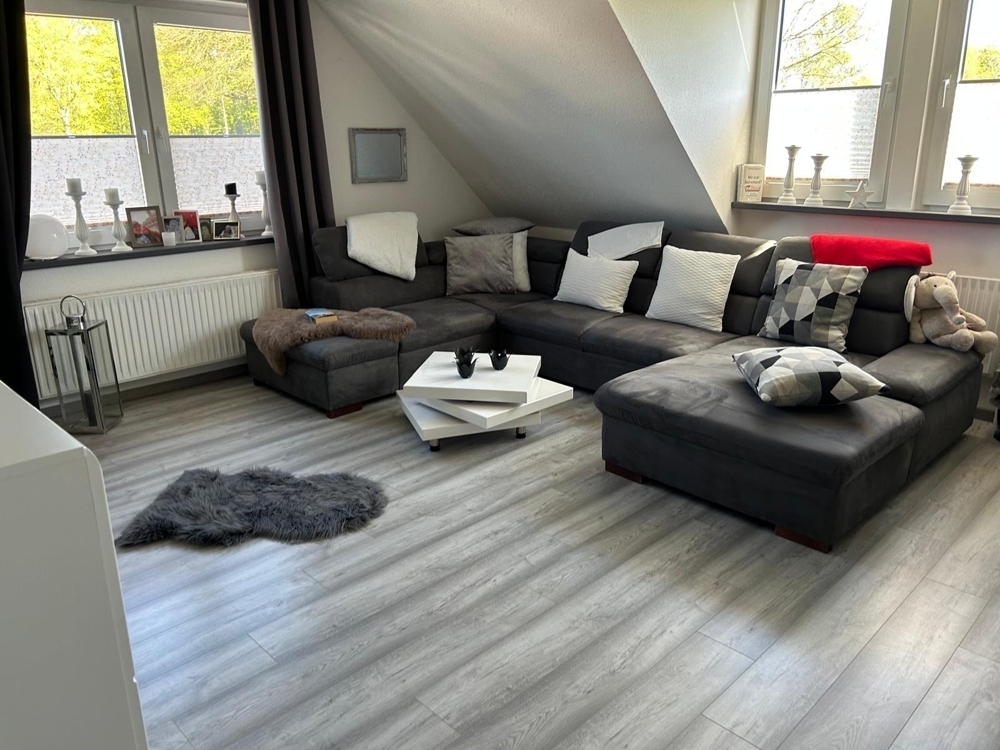 RESERVIERT!!! 3 Zimmer-Obergeschosswohnung mit Terrasse zum 01.08.2026 in Leer zu vermieten. - Foto 1