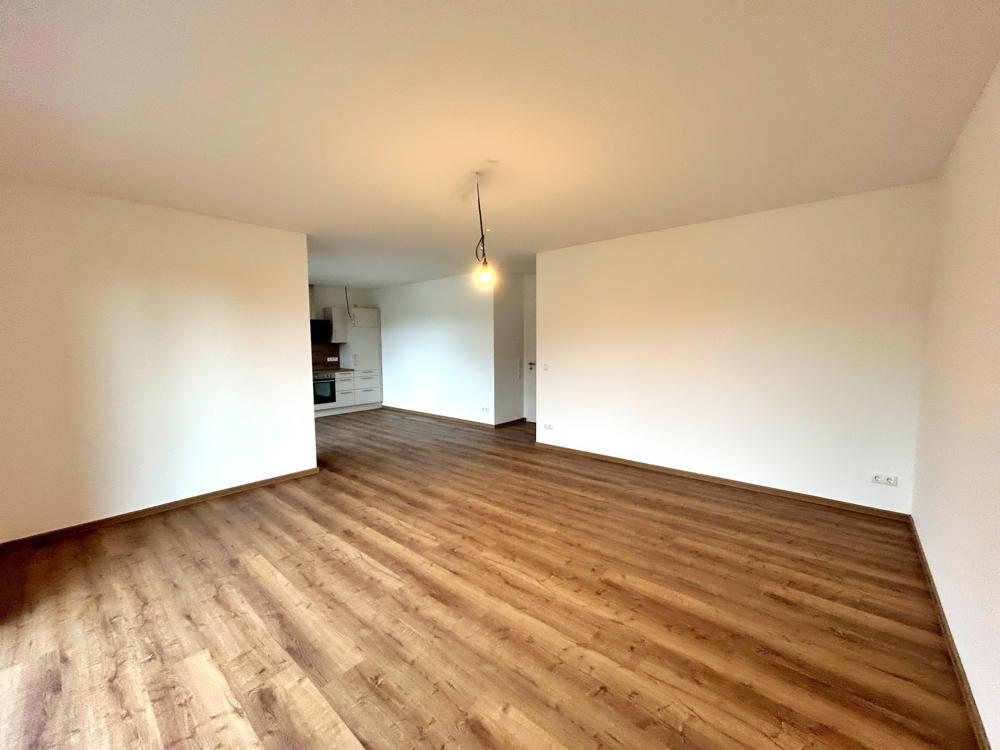 Augustfehn: Große Obergeschosswohnung mit Lift und Einbauküche | 91m² | KfW 40 - Photo 3