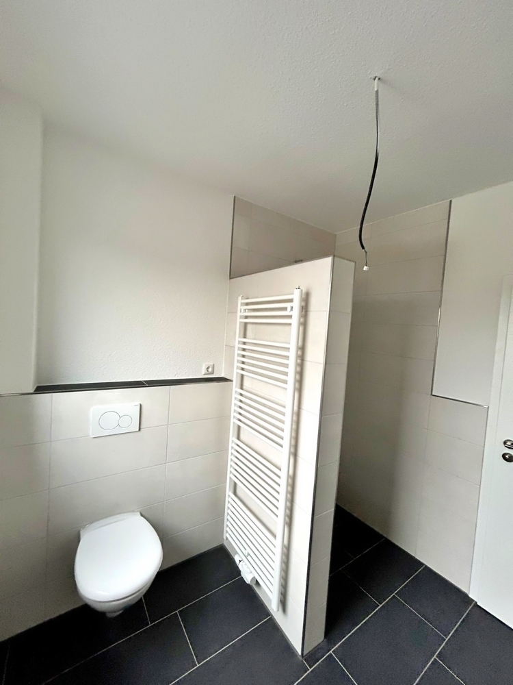 Augustfehn: Große Obergeschosswohnung mit Lift und Einbauküche | 91m² | KfW 40 - Photo 5