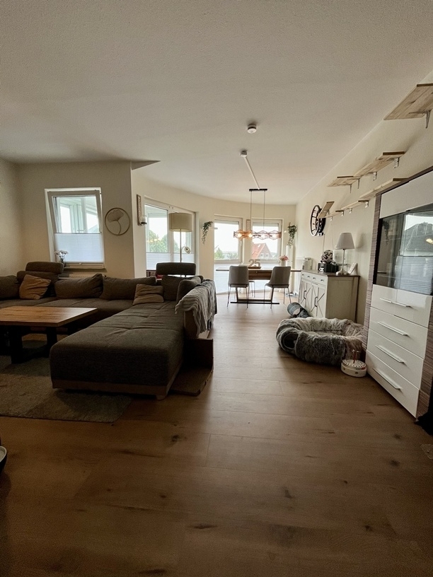 3-Zimmer-OG Wohnung mit überdachtem Balkon und PKW-Stellplatz - Photo 1