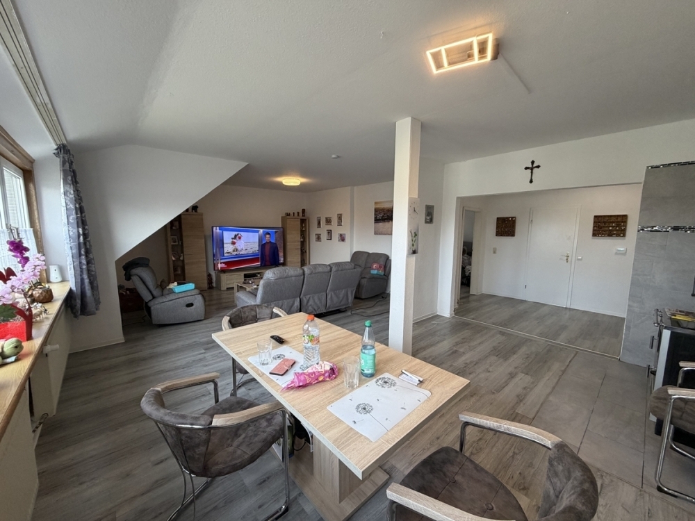 Großzügige Dachgeschosswohnung in Westerholt - Foto 1