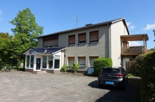 Straßenfront