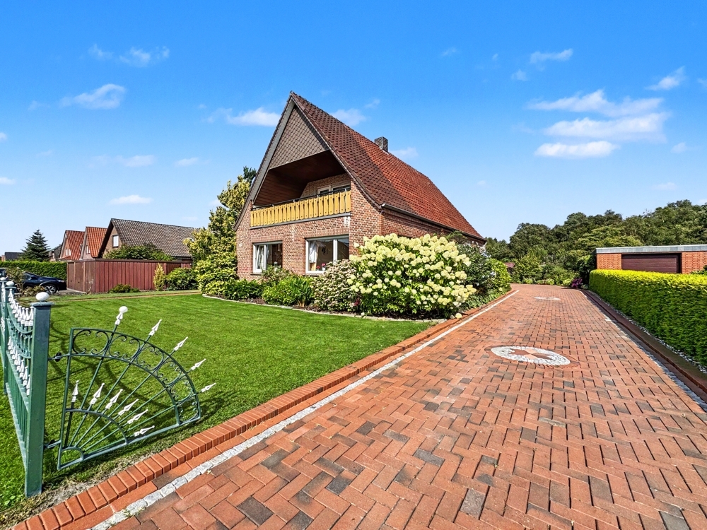 Real Estate Title Image Background