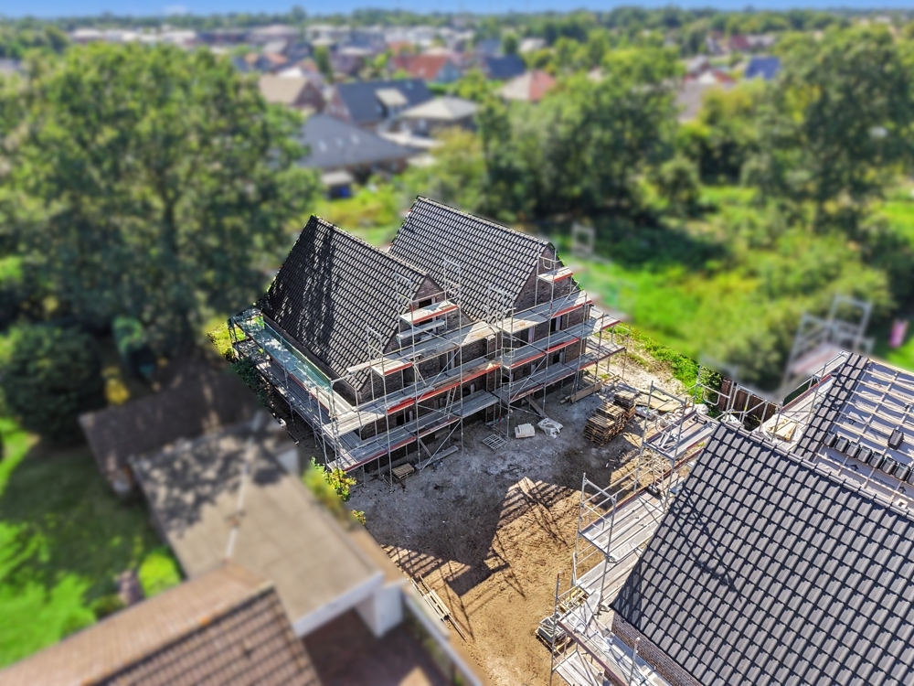 Erstbezug - Moderne, energetische Dachgeschosswohnung in ruhiger Lage! - Photo 2