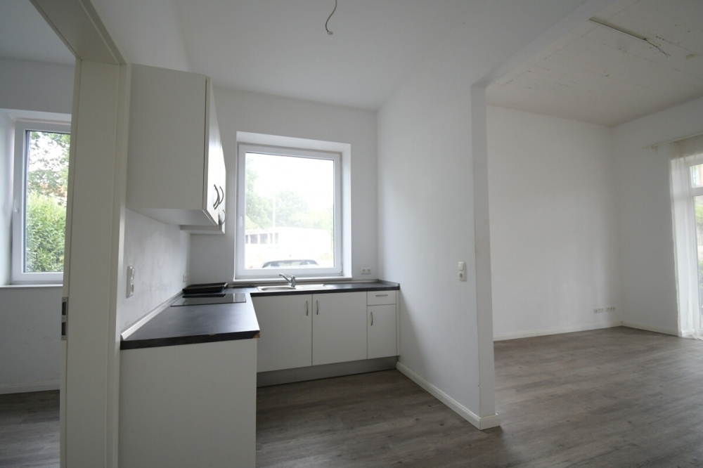 5483 - Attraktive 2-Zimmer-Erdgeschosswohnung mit Terrasse & EBK! - Photo 1