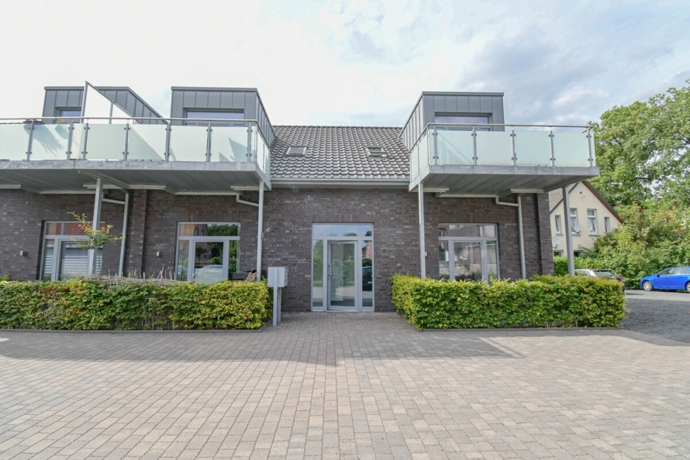 5483 - Attraktive 2-Zimmer-Erdgeschosswohnung mit Terrasse & EBK! - Photo 2