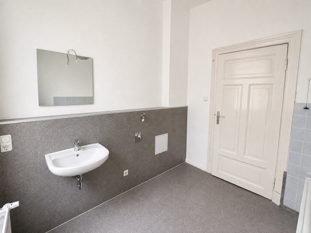 Gepflegtes Altbau-Refugium: 2-Zimmer-Wohnung mit optimaler Anbindung an City, Marine & Kliniken - Photo 5