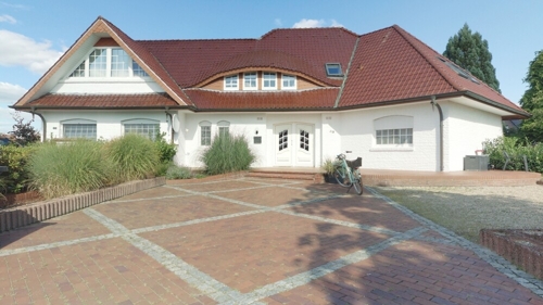 Straßenansicht