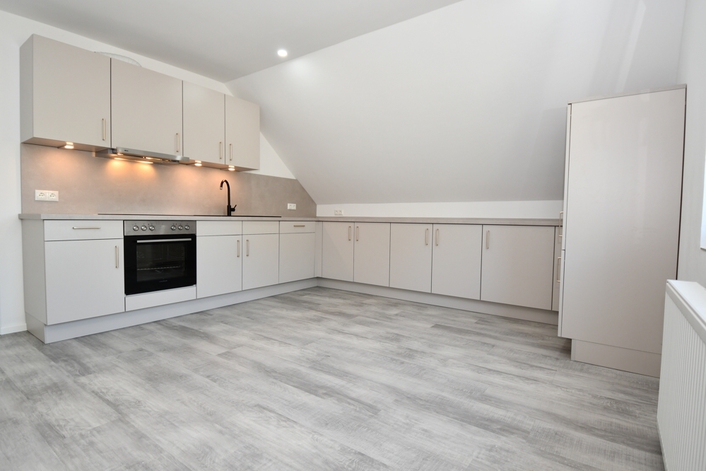 Großzügig Wohnen mit Dachterrasse - attraktive Dachgeschosswohnung mit Einbauküche in Gehlenberg - Foto 5