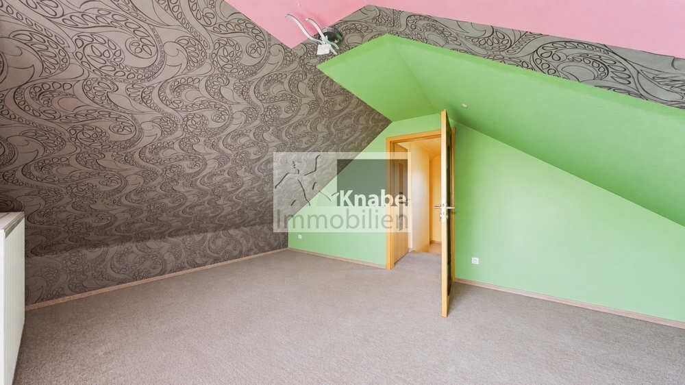 Nicht alltäglich: Wohnen auf zwei Ebenen mit Süd-Ost-Balkon! - Photo 5