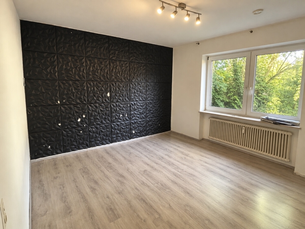 6629 - Du renovierst – wir schenken dir die Miete! Bezugsfreie 4-Zimmer-Whg. in der Schulstraße - Foto 1